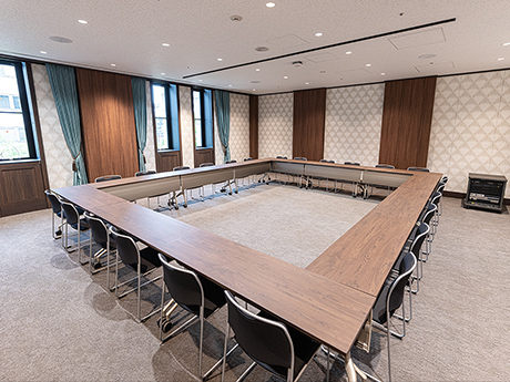 ロの字形式のイメージ