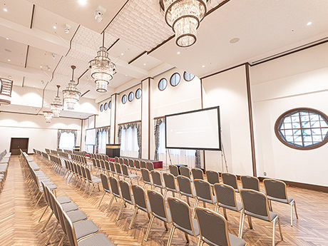 シアター形式のイメージ